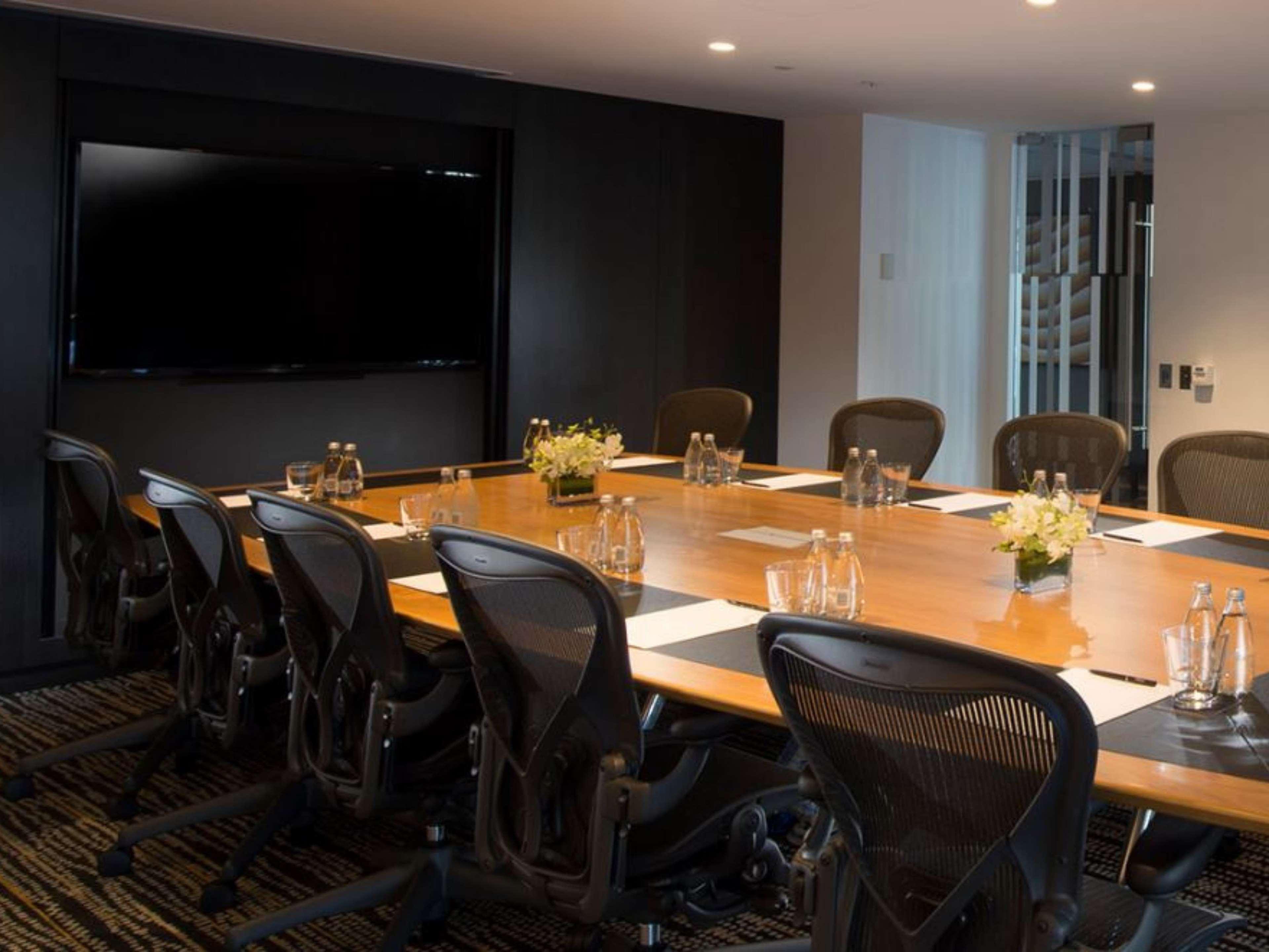 Hotel Pan Pacific Melbourne City Exterior foto Boardroom at the London Marriott Grand Ballroom