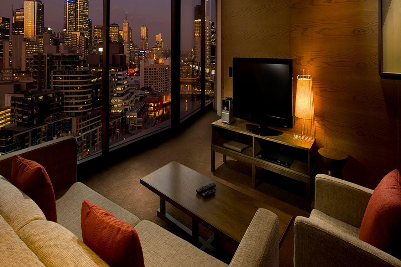 Hotel Pan Pacific Melbourne City Exterior foto A living room at the Ritz-Carlton, Chicago