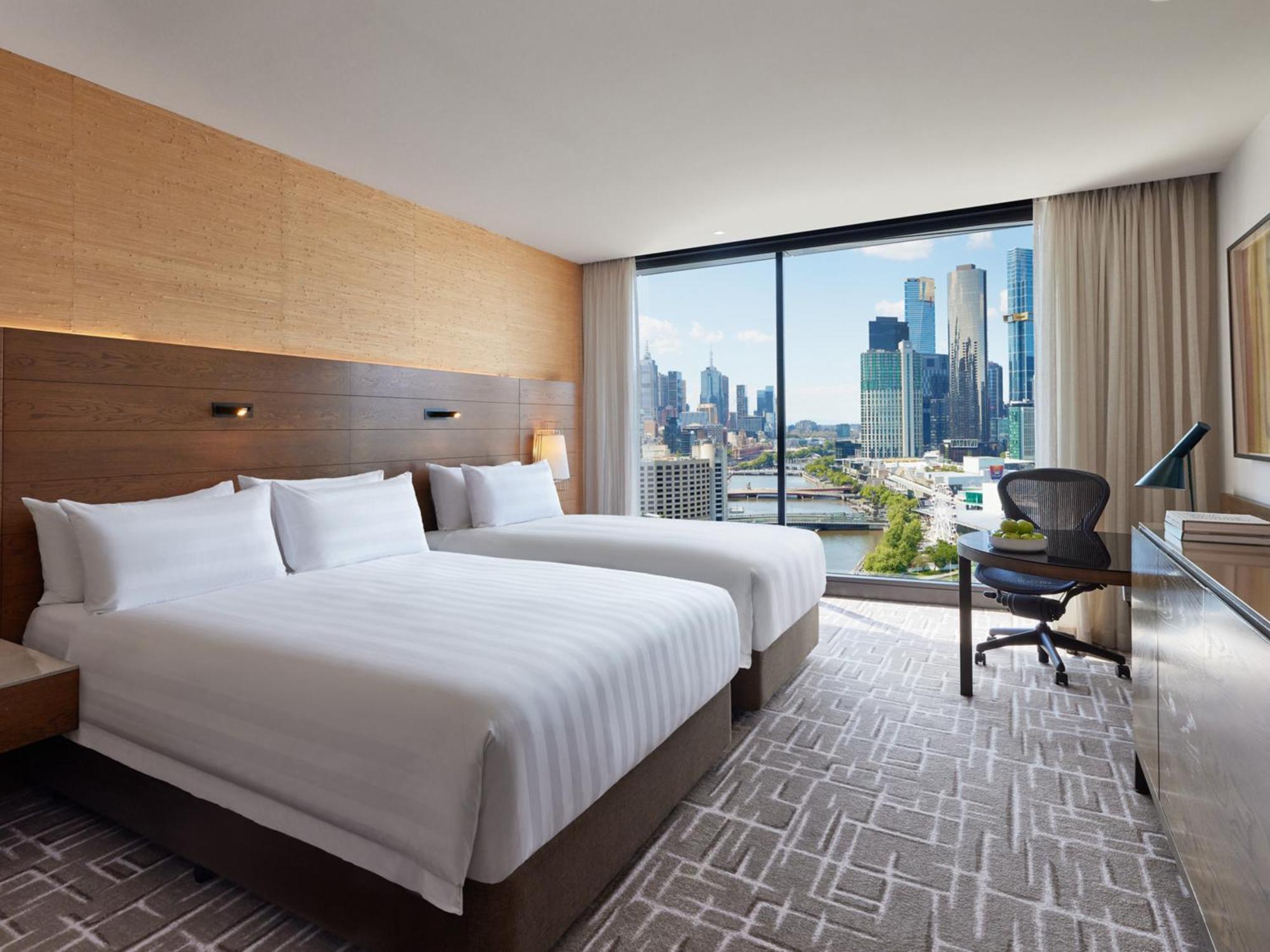 Hotel Pan Pacific Melbourne City Exterior foto A guest room at the Westin Riverfront